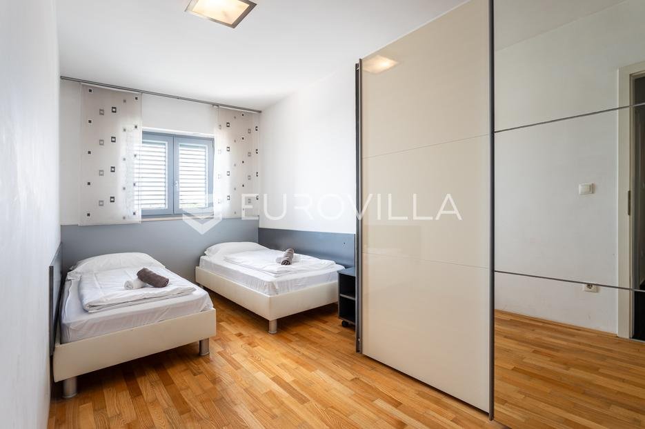 Apartment Zu vermieten - Splitsko-dalmatinska Podstrana