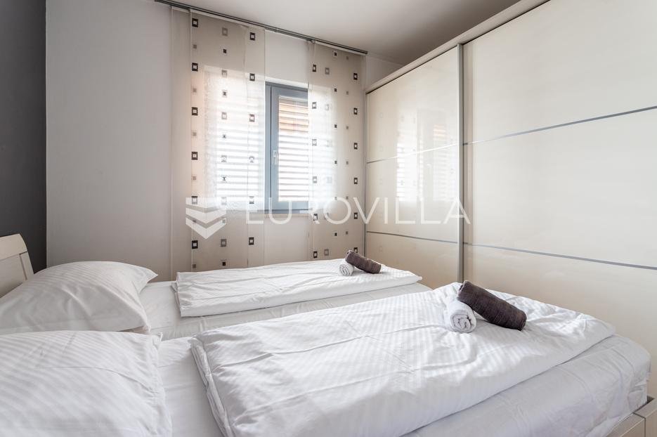 Apartment Zu vermieten - Splitsko-dalmatinska Podstrana