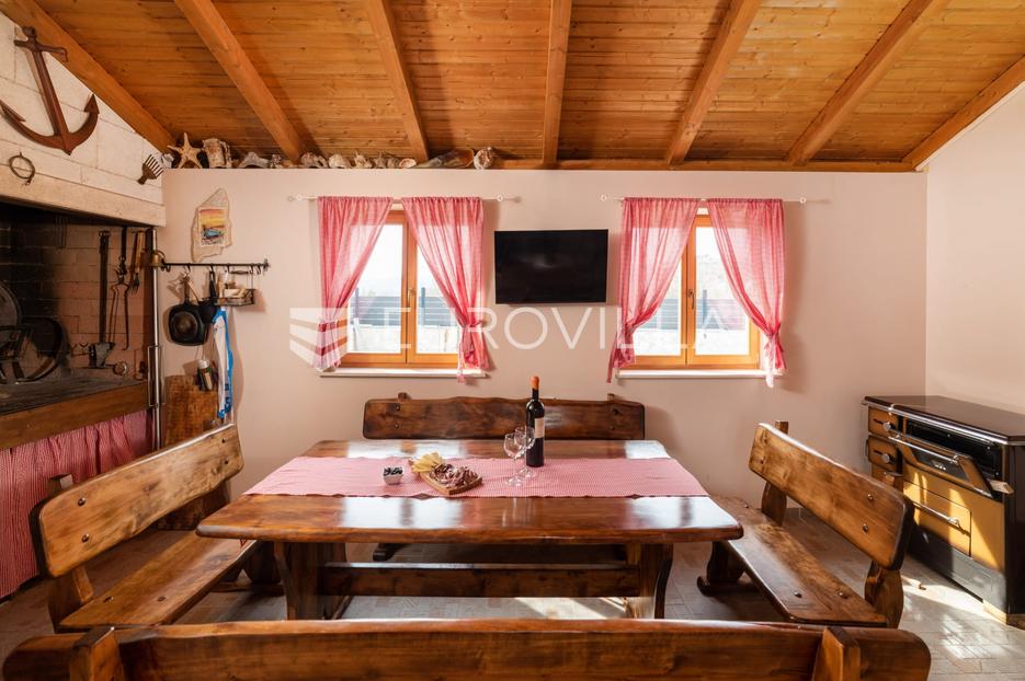 Dům Na prodej -  Klis