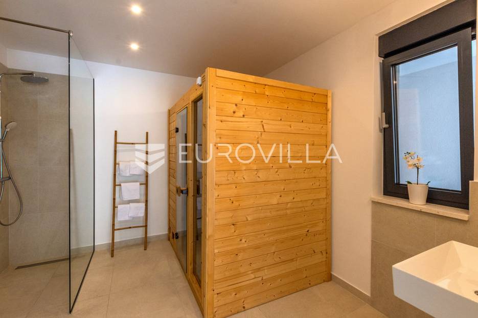Haus Zu verkaufen -  Split - Okolica