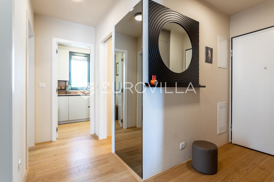 Flat For sale -  Split