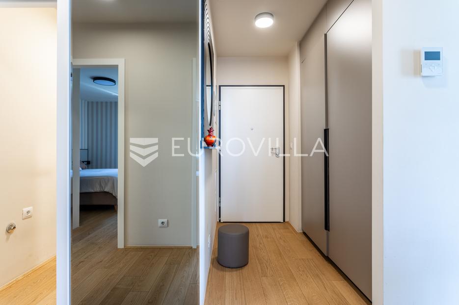 Flat For sale -  Split