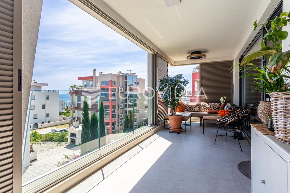 Flat For sale -  Split