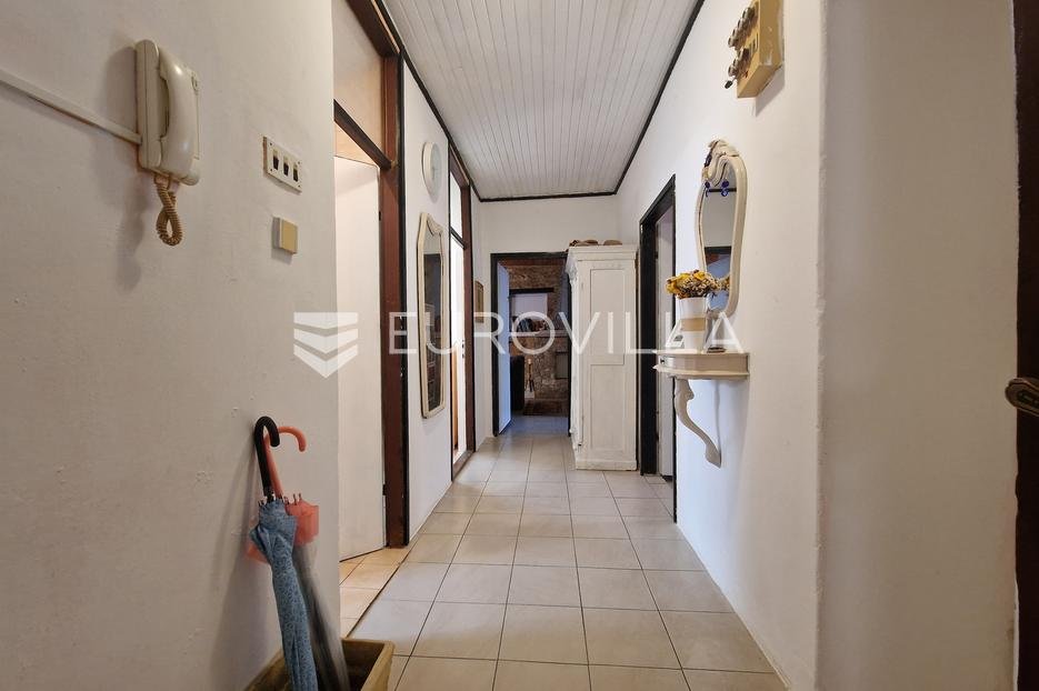 Flat For sale - Istarska Pula