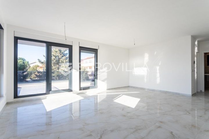 Flat for sale 122 m² – Okrug Gornji