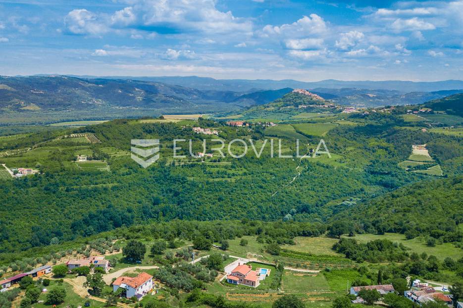 Zemljište Na prodaju -  Karojba