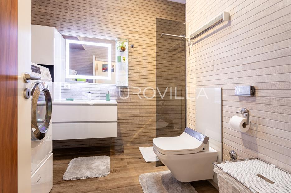Appartamento In vendita -  Split