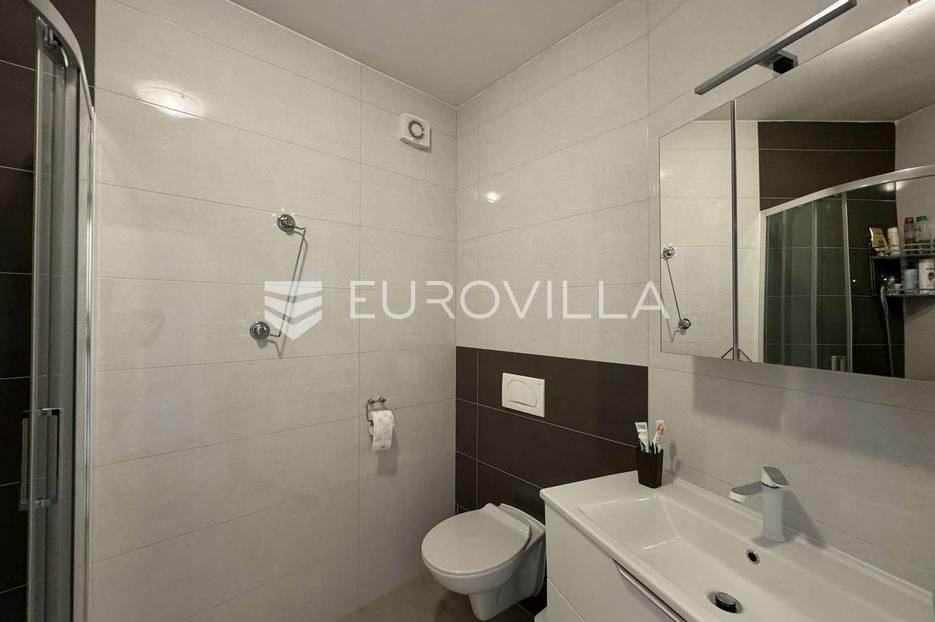 Appartamento In vendita -  Pula