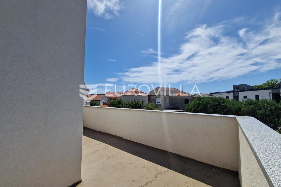 House For sale -  Vir