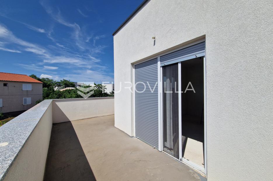 House For sale -  Vir
