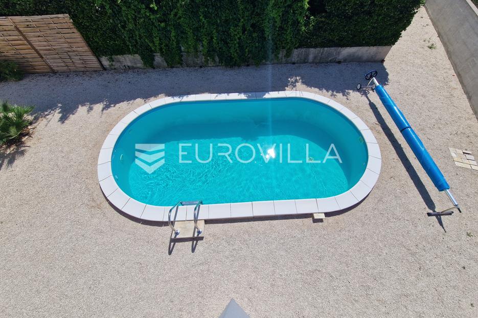 House For sale -  Vir