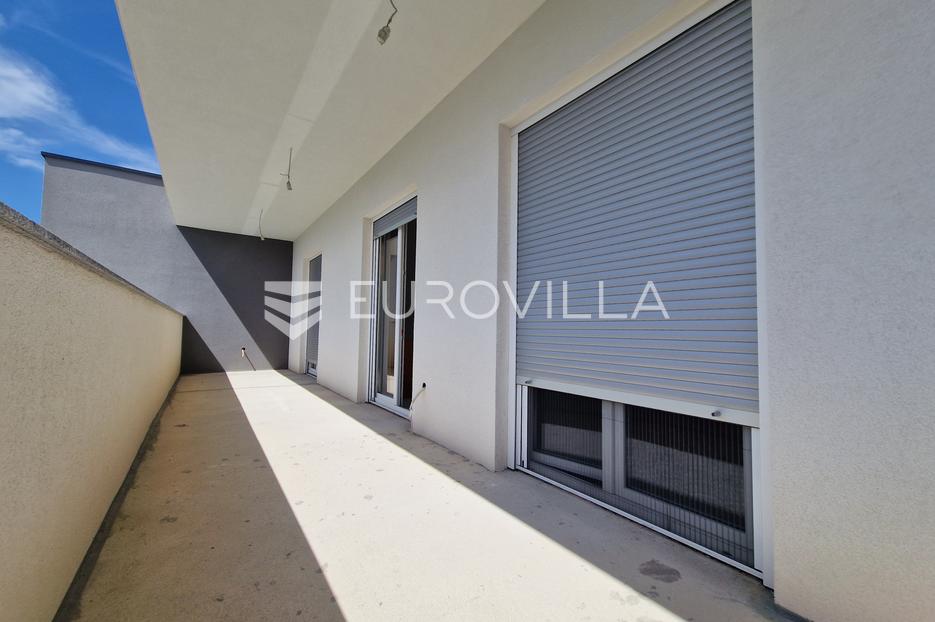 House For sale -  Vir