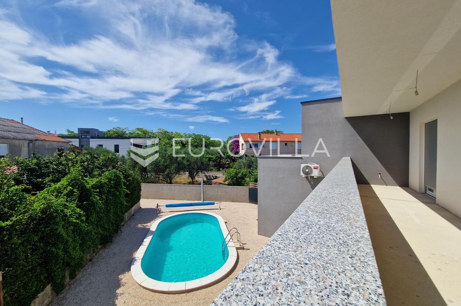 House For sale -  Vir