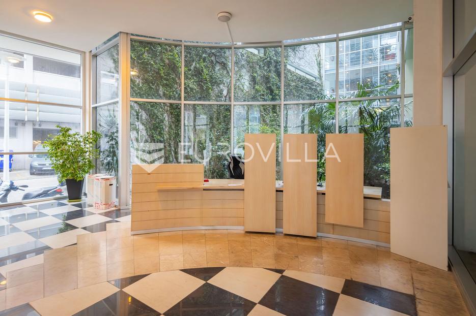 Flat For sale -  Split