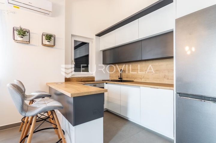 Casa In vendita - Splitsko-dalmatinska Milna - foto 5/16