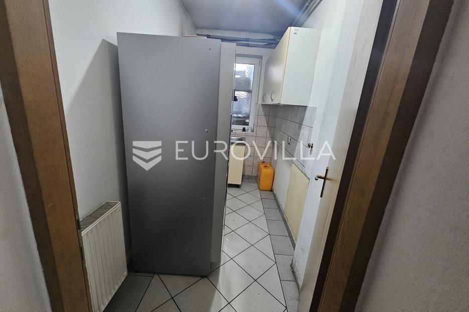 Poslovni prostor Na prodaju -  Osijek