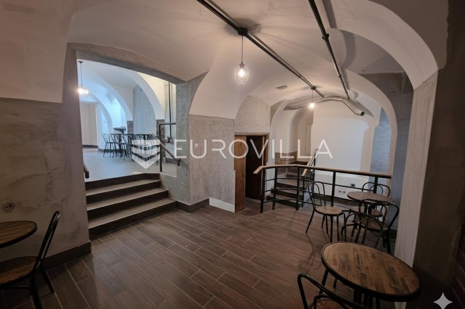 Poslovni prostor Na prodaju -  Donji Grad