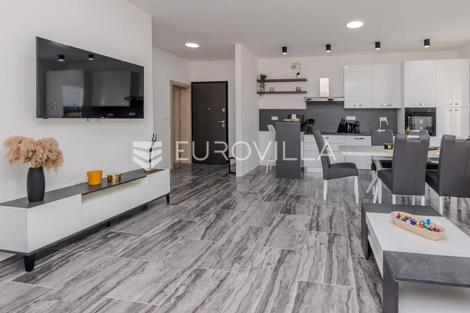 Apartma Naprodaj - Zadarska Vir