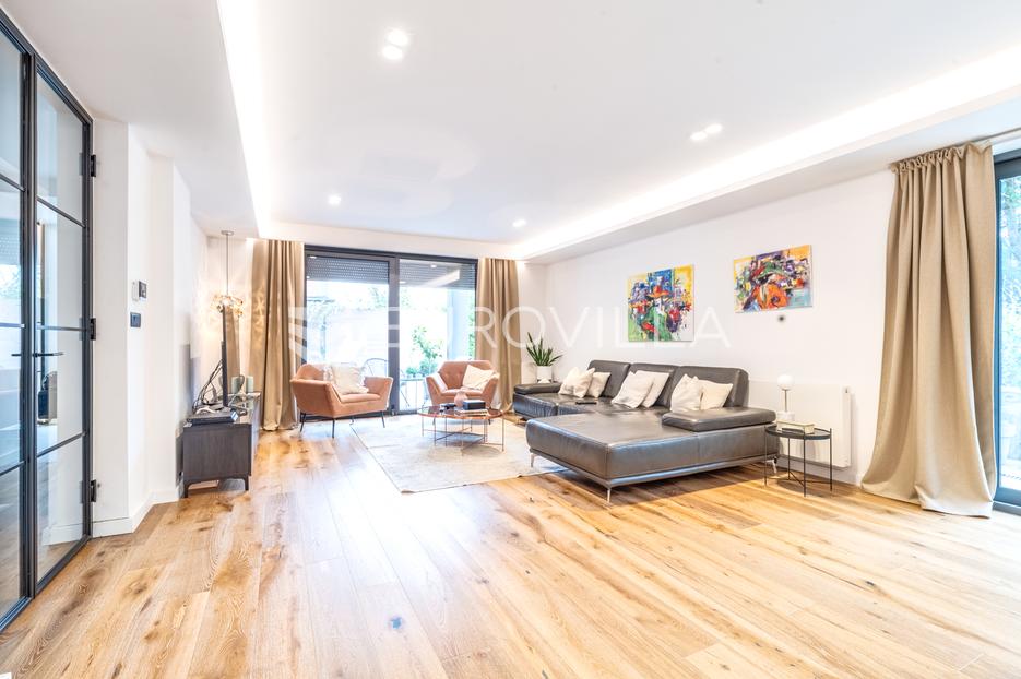 Haus Zu verkaufen - Grad Zagreb Gornji Grad - Medveščak - foto 1/16