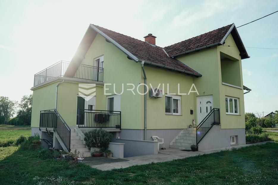 Maison À vendre - Vukovarsko-srijemska Nuštar - foto 1/17