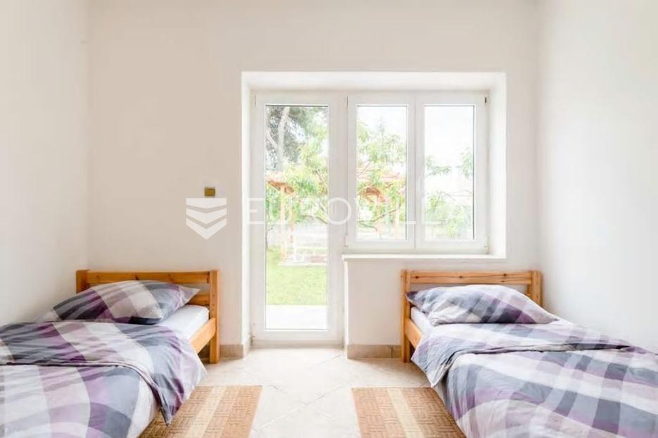 Dům Na prodej -  Podstrana