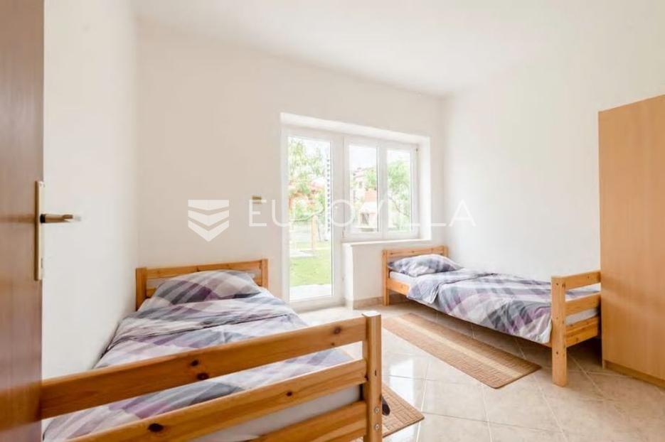 Dům Na prodej -  Podstrana
