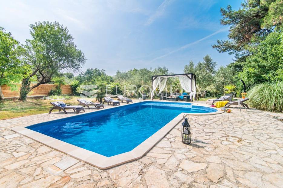Kuća Na prodaju -  Marčana