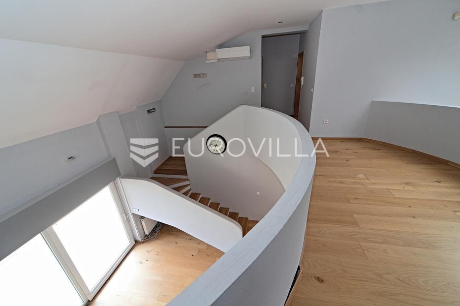 Appartement À vendre - Osječko-baranjska Osijek