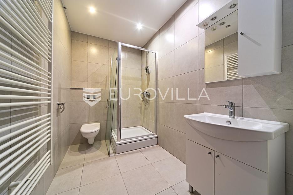 Appartement À vendre - Osječko-baranjska Osijek