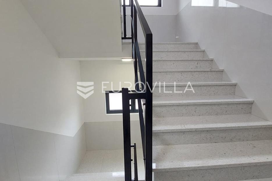 Apartment Zu verkaufen -  Pula