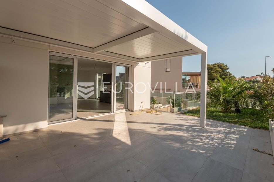 Appartamento In vendita - Šibensko-kninska Šibenik - Okolica