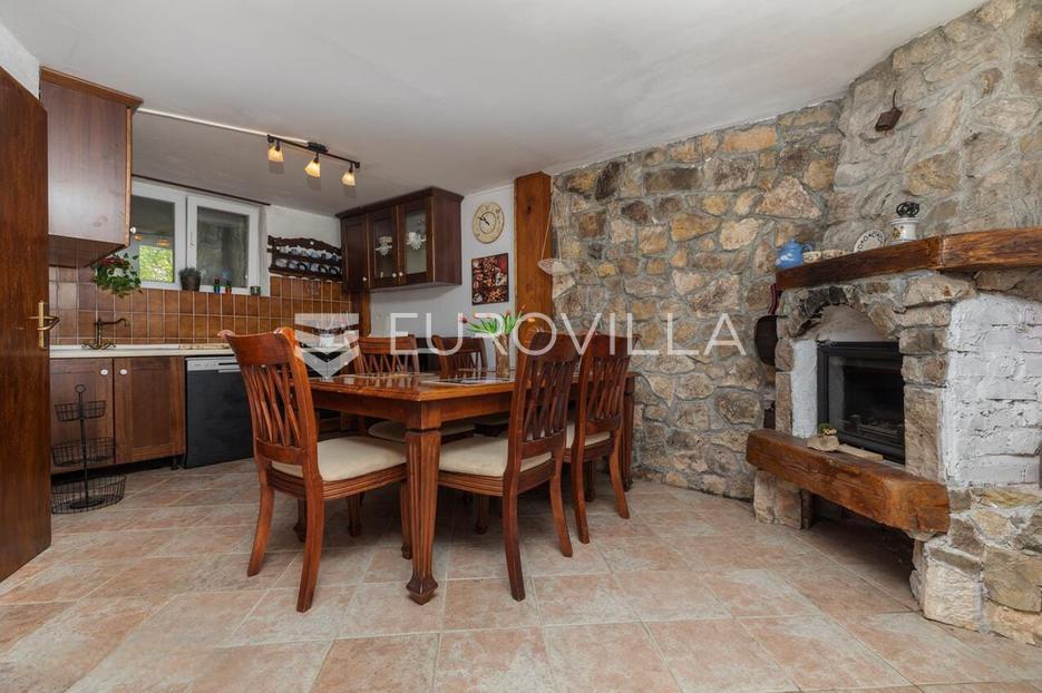Kuća Na prodaju -  Makarska