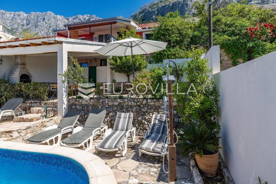 Kuća Na prodaju -  Makarska