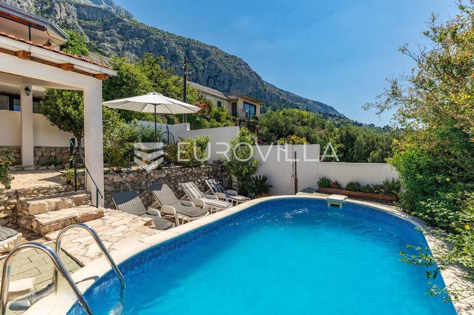 Kuća Na prodaju -  Makarska