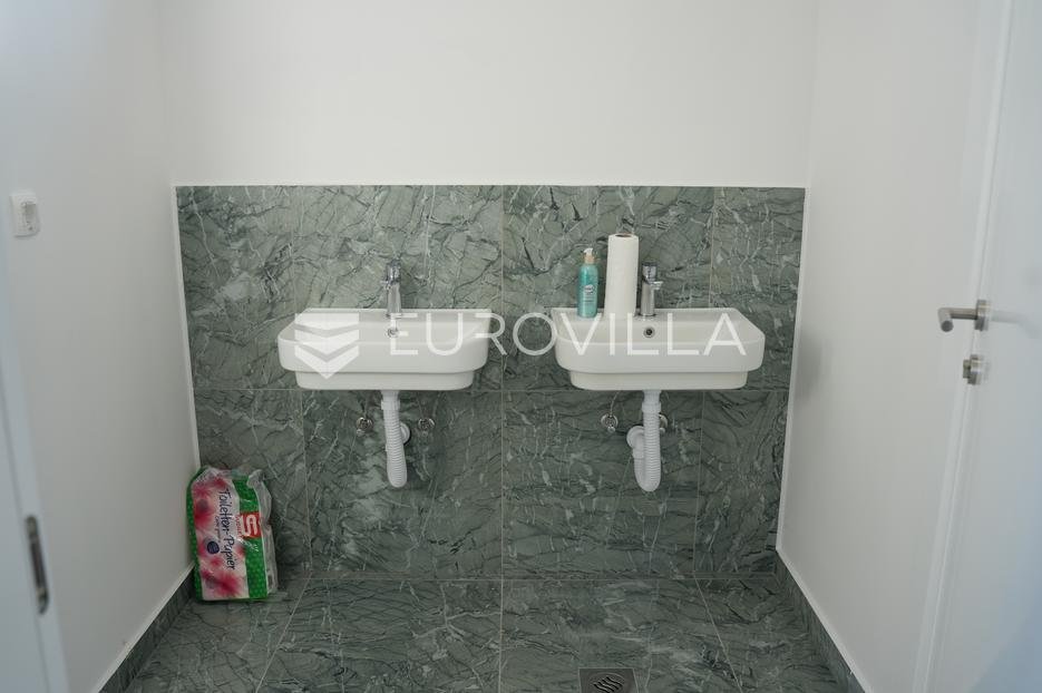 Locaux commerciaux À louer - Vukovarsko-srijemska Gradište