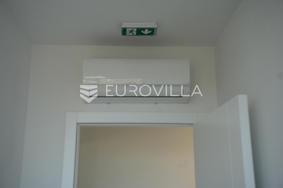 Locaux commerciaux À louer - Vukovarsko-srijemska Gradište