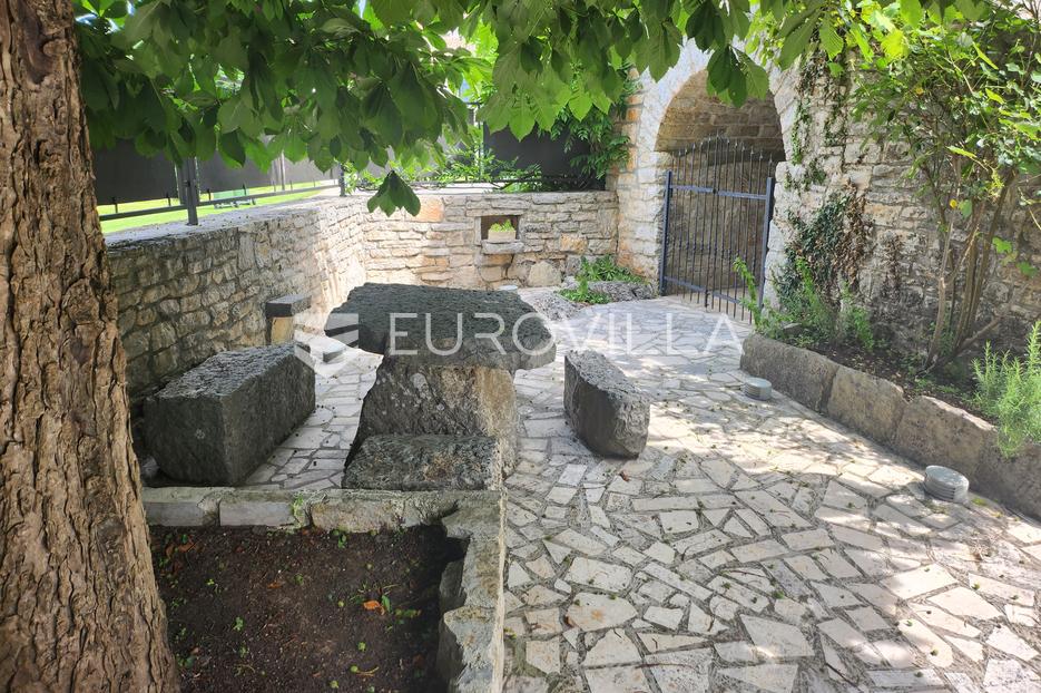 Hiša Na predaj -  Gračišće