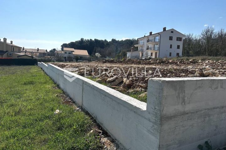 Grundstück Zu verkaufen - Istarska Višnjan - foto 2/5