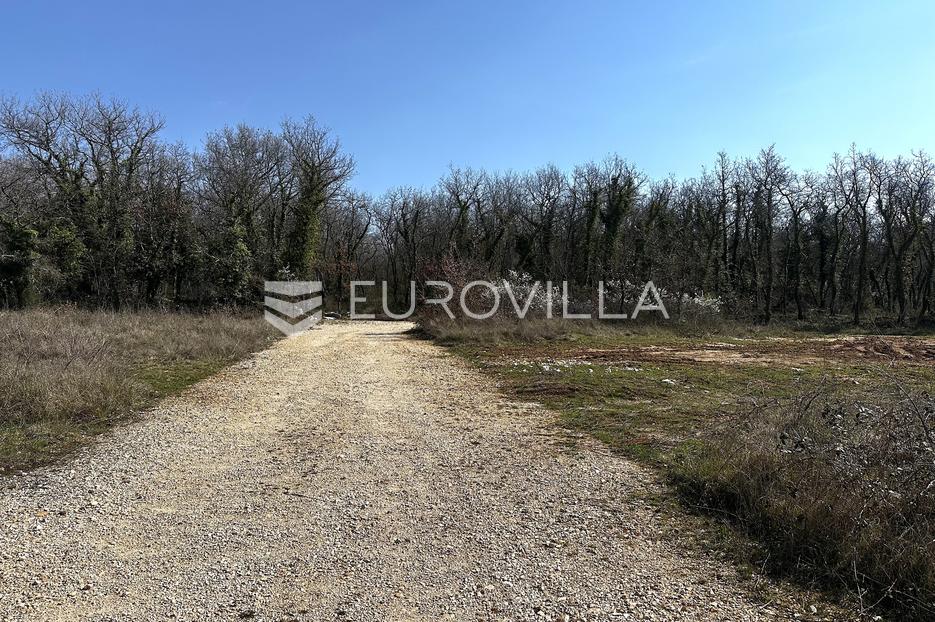 Land For sale -  Višnjan