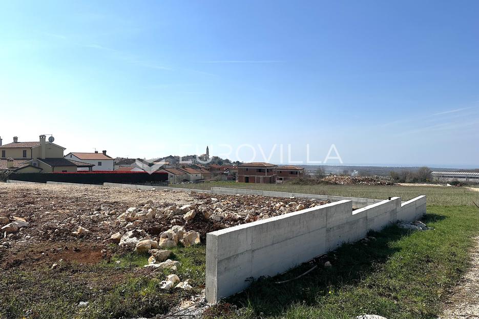 Land For sale -  Višnjan