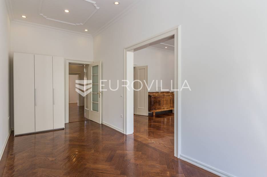Flat For sale -  Donji Grad