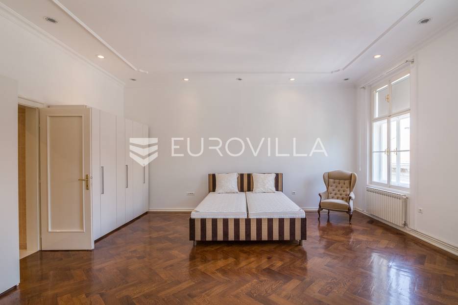 Flat For sale -  Donji Grad