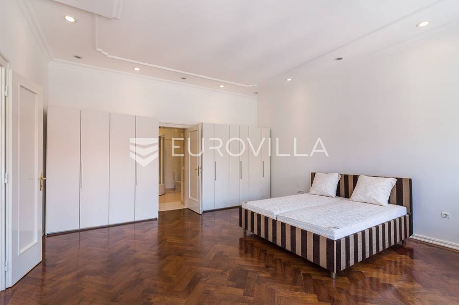 Flat For sale -  Donji Grad