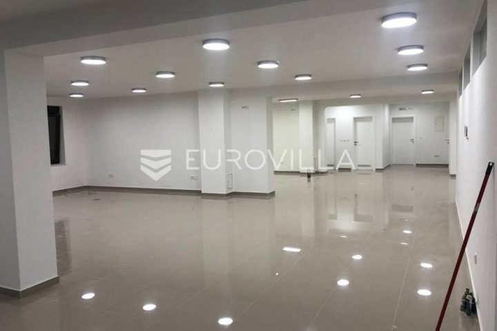 Business premises for rent 248 m² – Sesvete