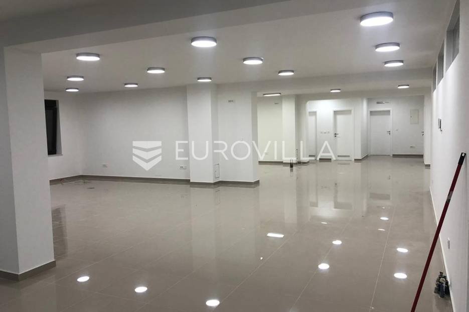 Business premises For rent - Grad Zagreb Sesvete - foto 1/14