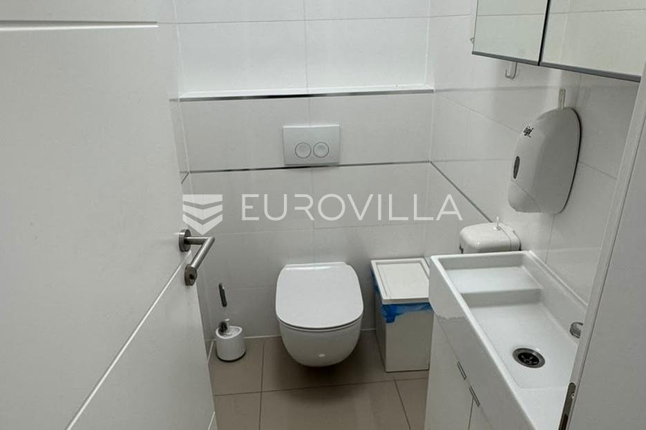 Business premises For rent - Grad Zagreb Sesvete