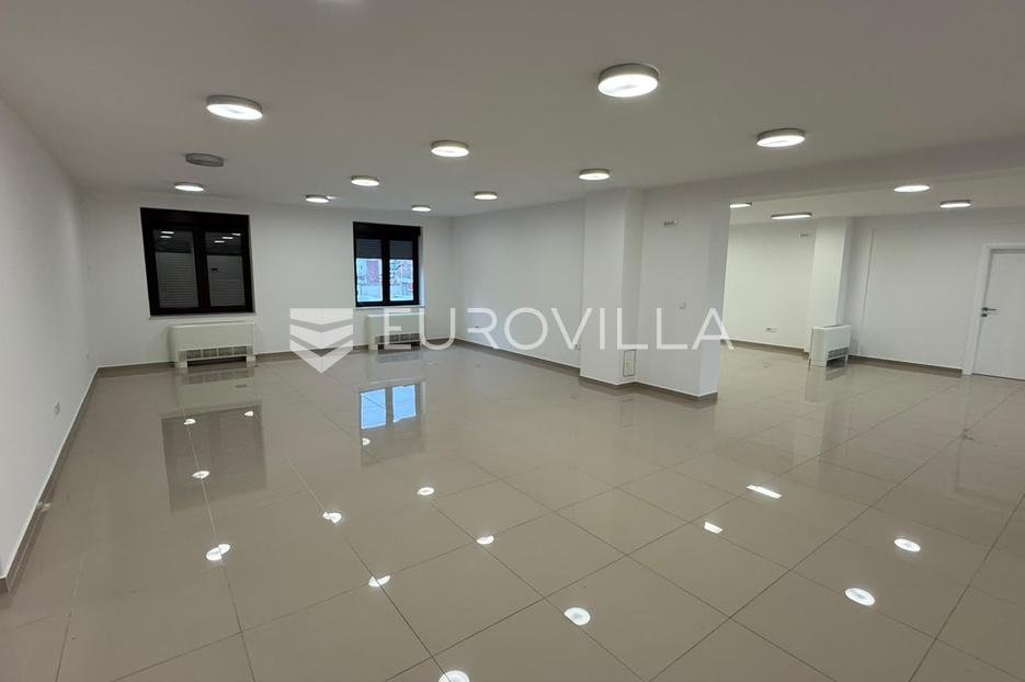 Business premises For rent - Grad Zagreb Sesvete