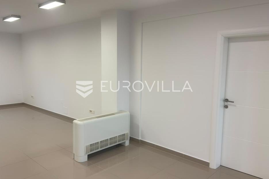 Business premises For rent - Grad Zagreb Sesvete