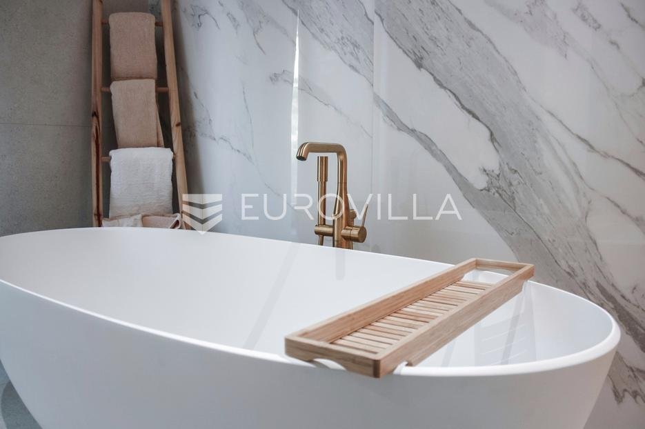 Haus Zu vermieten - Splitsko-dalmatinska Podstrana