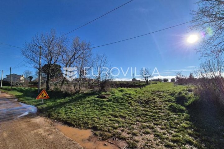 Parcela na predaj 1180 m² – Kaštelir